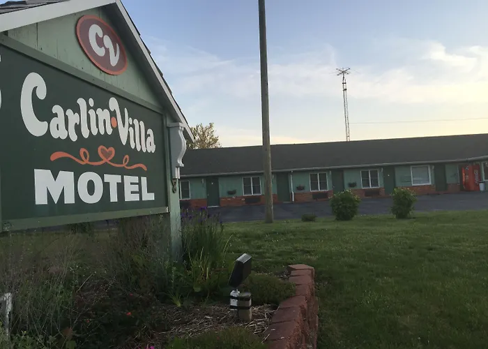 Carlinvilla Hotel 2*